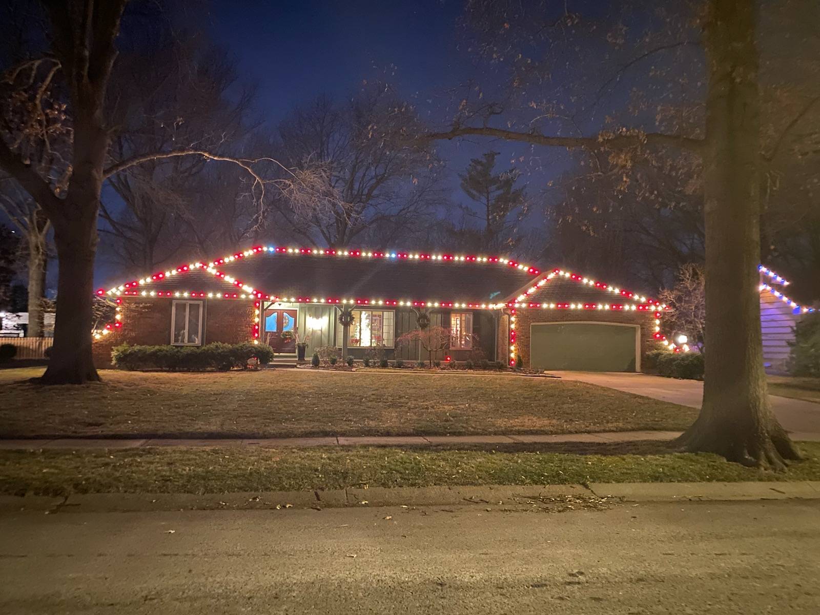 Holiday light display installed by Lentz Lighting